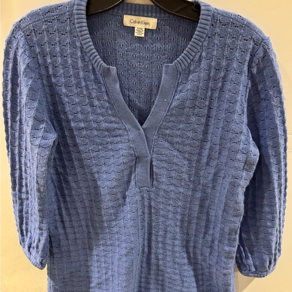 Calvin Klein Women's Textured V-Neck Sweater - Blue - Picture 1 of 1